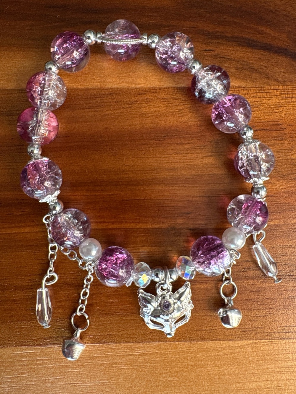 🛍️ Purple Crackle Glass Bead Fox Mask Charm Stretch Bracelet Silver Tone